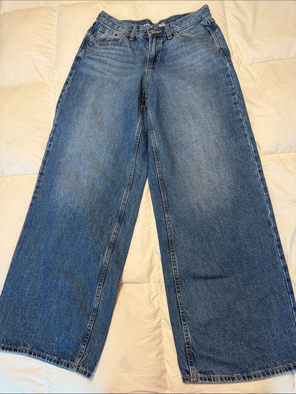 Old Navy Wow Baggy Wide-Leg Jeans in Medium Blue